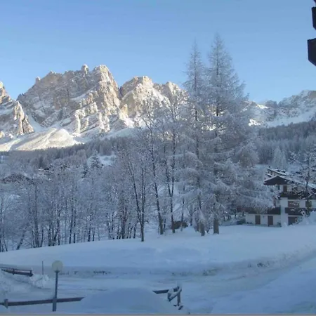 Apartmán Luxury Panoramic 3br 2min To Centre 5min To Lifts Cortina dʼAmpezzo