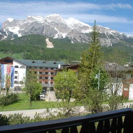 Luxury Panoramic 3br 2min To Centre 5min To Lifts Cortina dʼAmpezzo