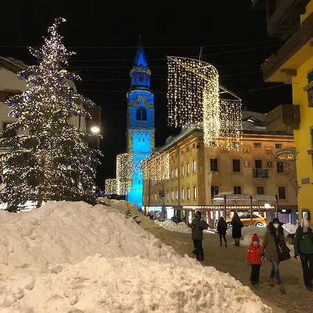 Luxury Panoramic 3br 2min To Centre 5min To Lifts Cortina dʼAmpezzo