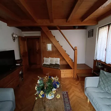Luxury Panoramic 3br 2min To Centre 5min To Lifts דירה